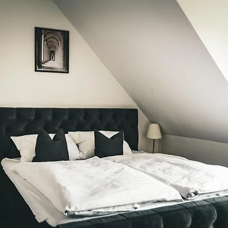 Otel National *